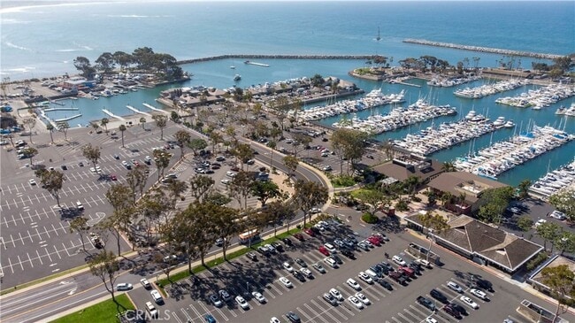 Building Photo - 3440 Doheny Way