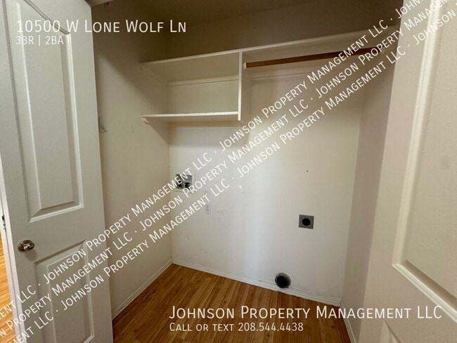 Building Photo - 10500 W Lone Wolf Ln