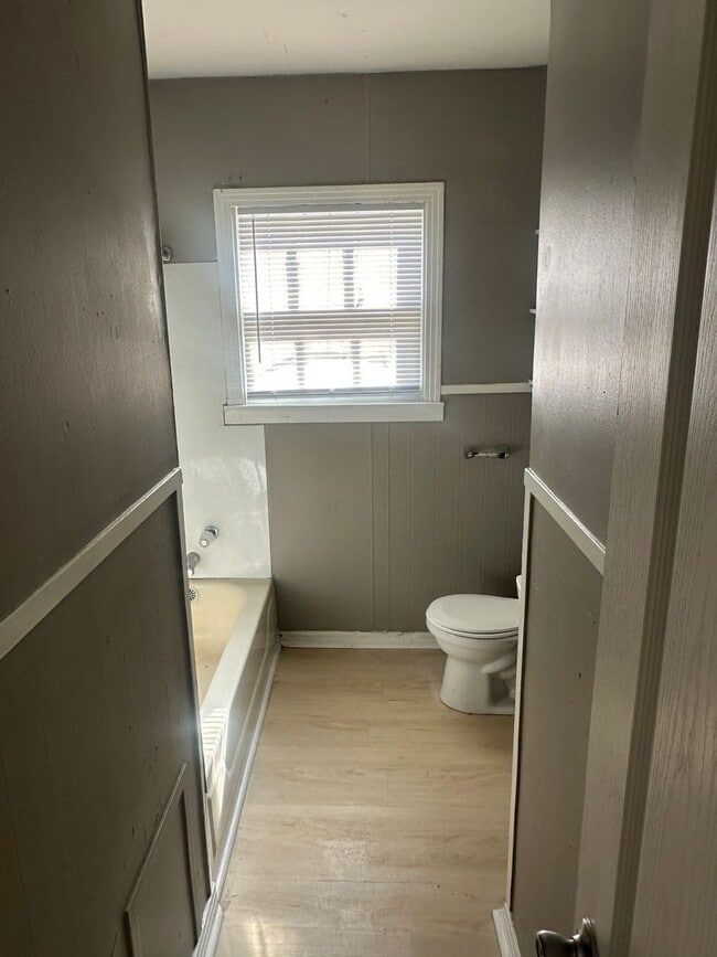 Building Photo - North Waco 3/1