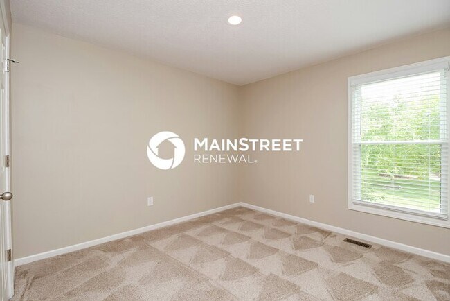 Building Photo - 3 Bedroom Pet-Friendly Home in Shawnee, KS with Main Street Renewal