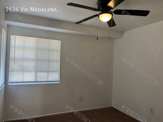 Building Photo - 2636 Vía Madalena