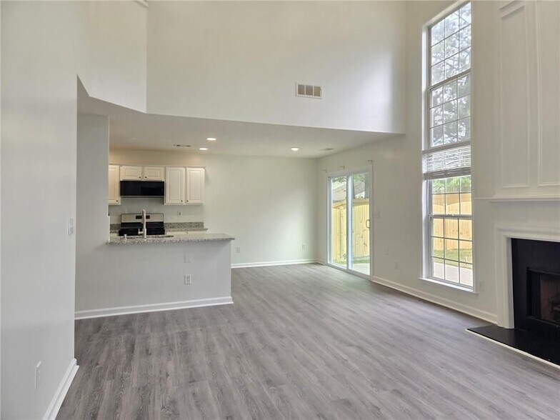 Building Photo - 4010 Ridgefair Dr