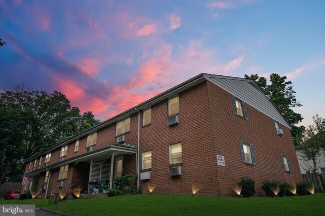 Building Photo - 110 Belmont Ave