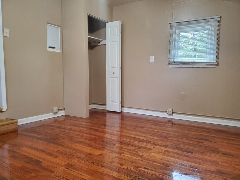 Building Photo - 801 W Michigan Ave