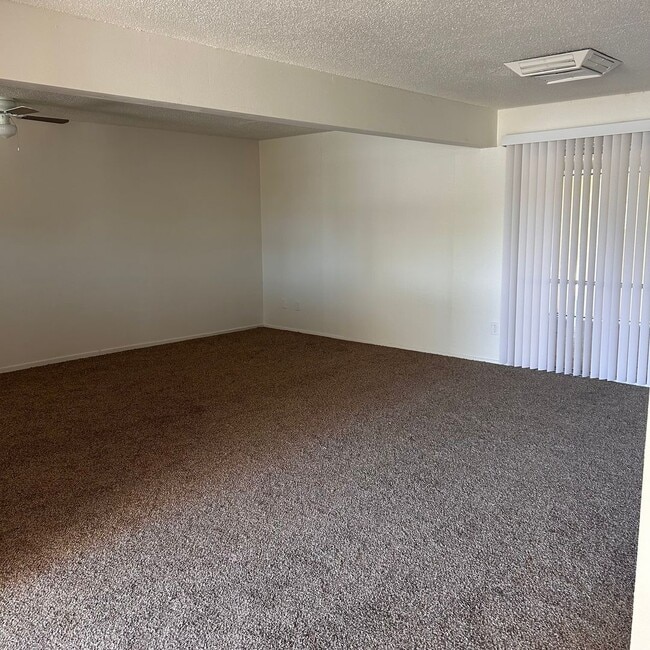 Building Photo - 55+ COMMUNITY- 2 BEDROOM 2 BATH FOR RENT A...