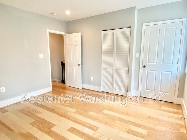 Building Photo - 1715 Montello Ave NE
