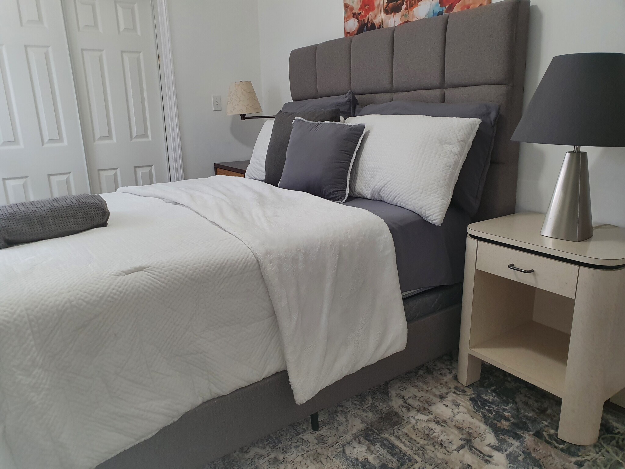 Building Photo - 135 Cedar St