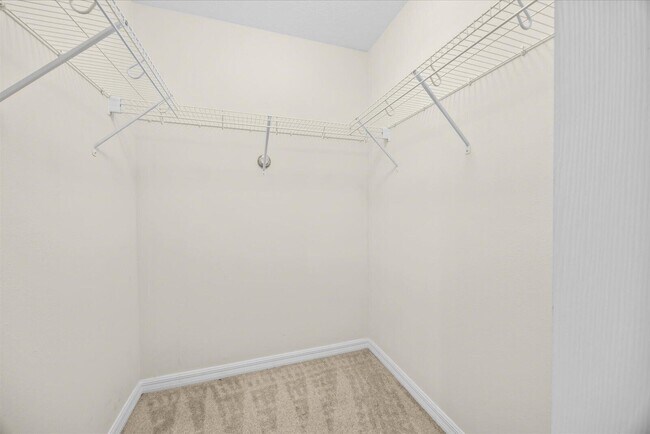 Building Photo - 8736 98th Ct