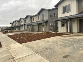 Building Photo - 2047 W Corvina Ave