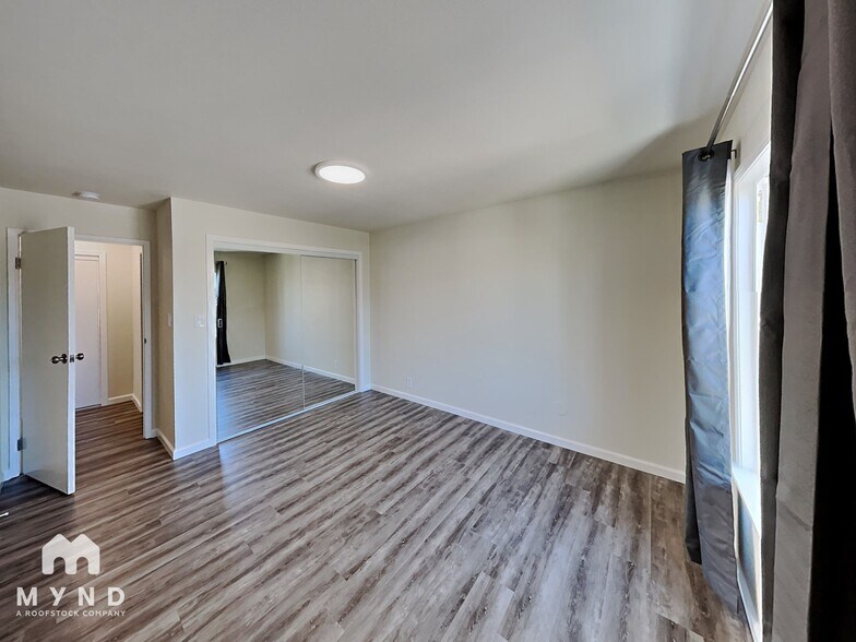 Building Photo - 240 Athol Ave