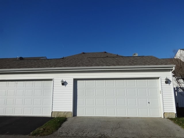 Building Photo - 4676 Trumhall Dr