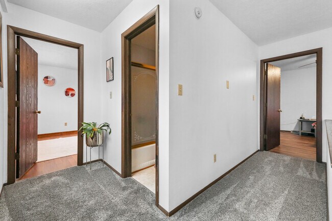 Second Floor hallway - 1098 Big Valley Dr