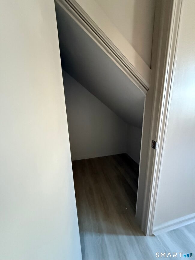 Building Photo - 388 S Main St