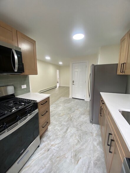 Kitchen 2 - 20 Sherman Ave