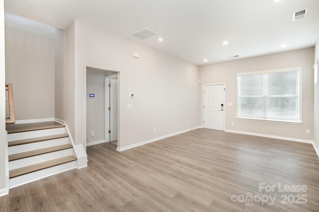 Building Photo - 5710 Gulch Pl