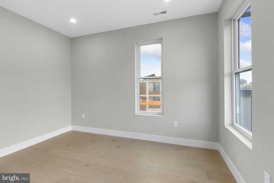 Building Photo - 1343 Fitzwater St