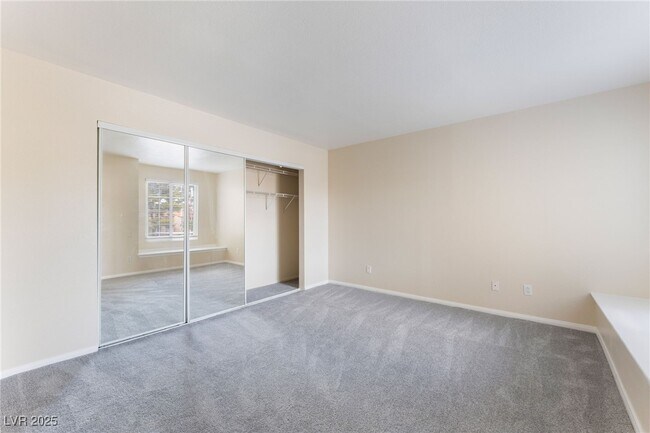 Building Photo - 3145 E Flamingo Rd