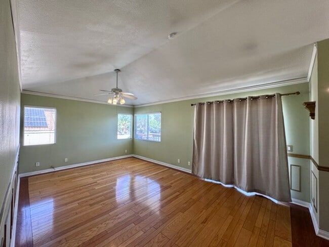 Building Photo - Spacious 5 Bedroom Home in Menifee Lakes w...