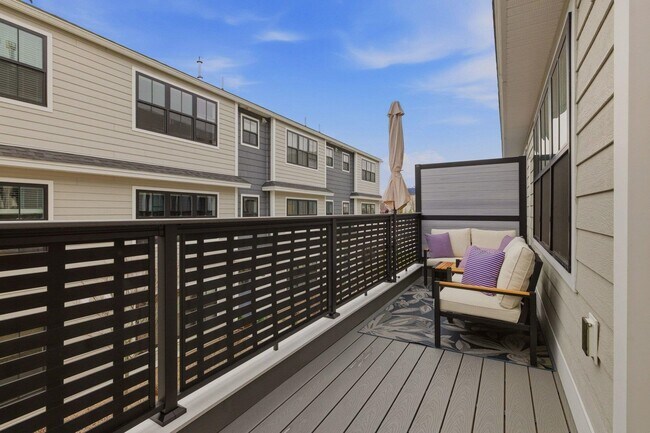 Building Photo - 50 Cate St