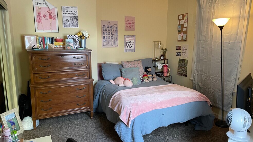 Building Photo - 26 W Hollister St