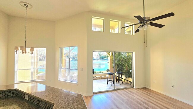 Building Photo - 4823 Via Palm Lakes Via