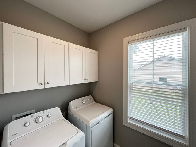 Building Photo - Private 4BR, 2.5BA Home with Modern Finishes, Back Deck and Large Yard, on a Nearly Half Acre Lot