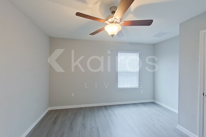 Building Photo - 8651 SW 44th Ct