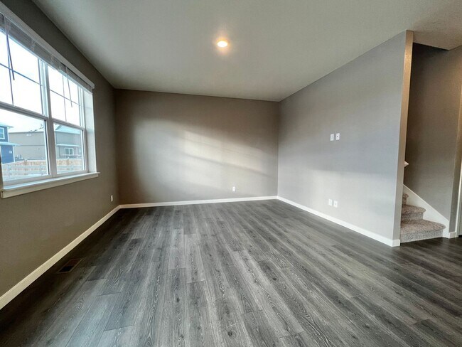 Building Photo - Gorgeous 4 Bed, 2.5 Bath Newer Build in Berthoud!