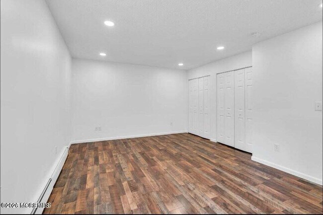 Building Photo - 43 3rd St