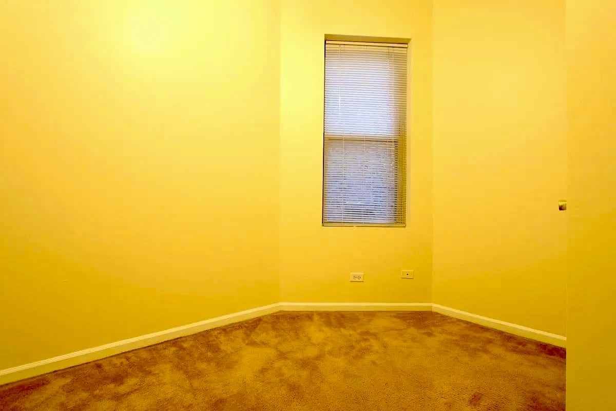 Building Photo - 719 S Loomis St