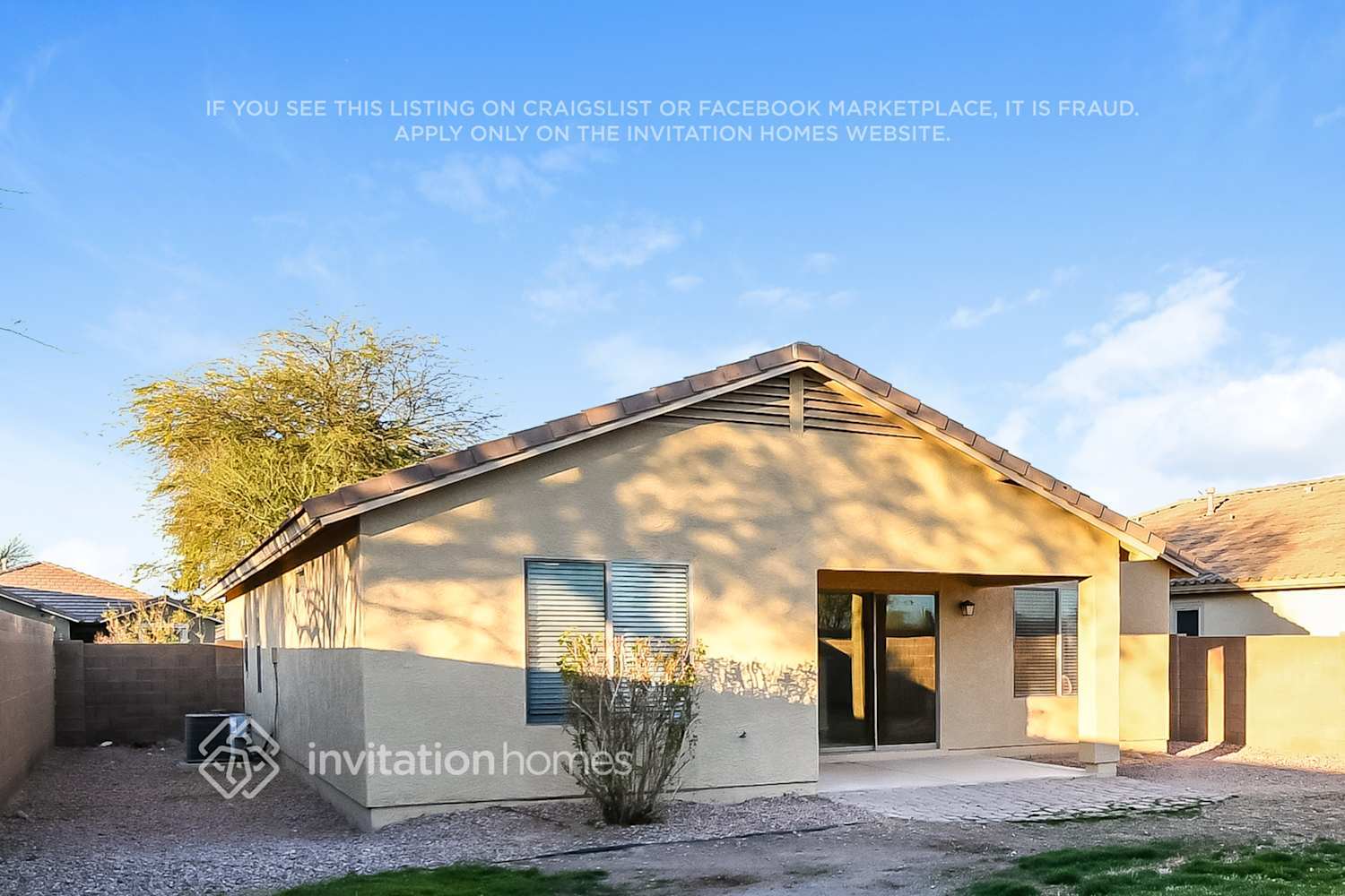 Building Photo - 204 W Belmont Red Cir