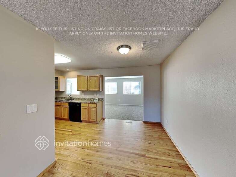 Building Photo - 3582 S Olathe St