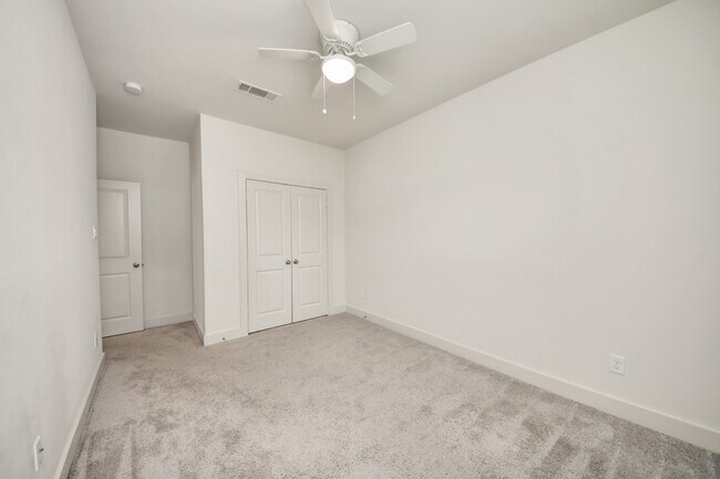 Building Photo - 9448 Kerrwood Ln
