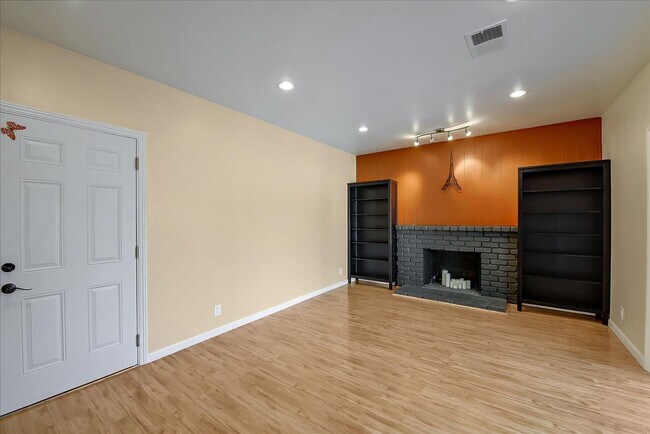 Building Photo - Beautifully Updated Single Family Home with Sparkling Pool