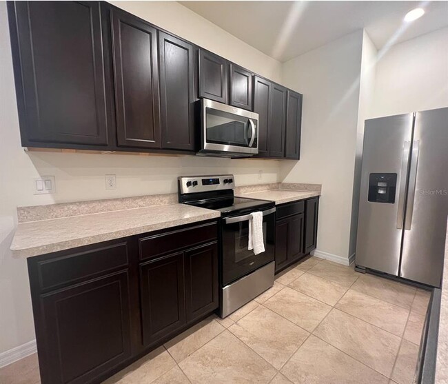 Building Photo - 1296 Yellow Finch Dr