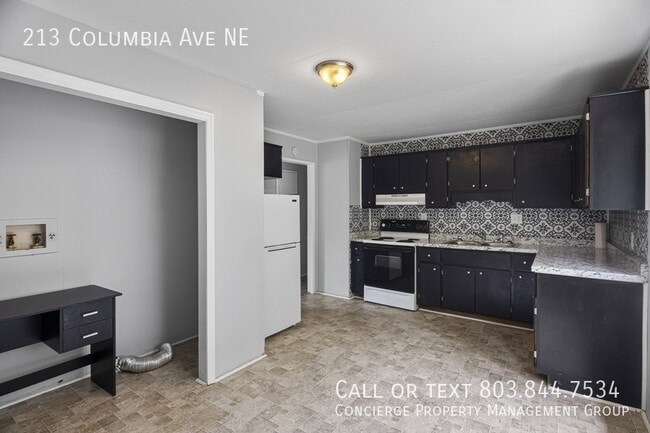Building Photo - 213 Columbia Ave NE