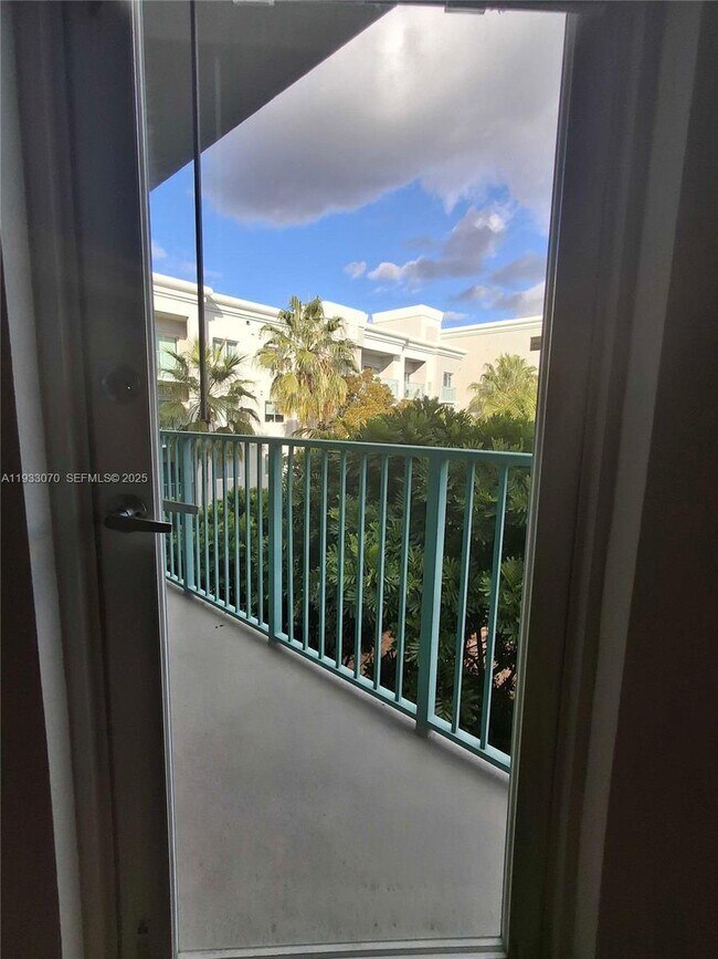 Building Photo - 6001 SW 70th St