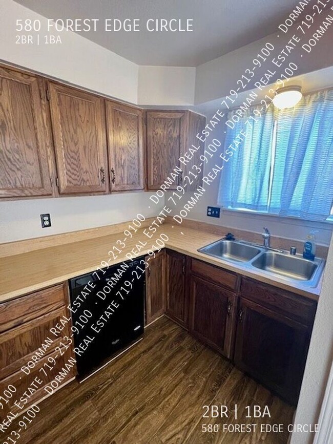 Building Photo - 580 Forest Edge Cir