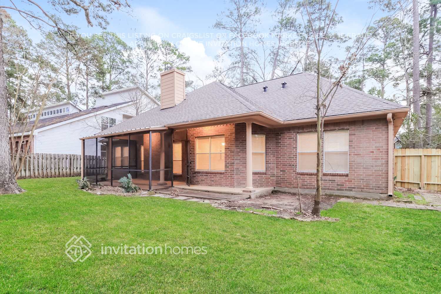 Building Photo - 3227 Hemingway Dr