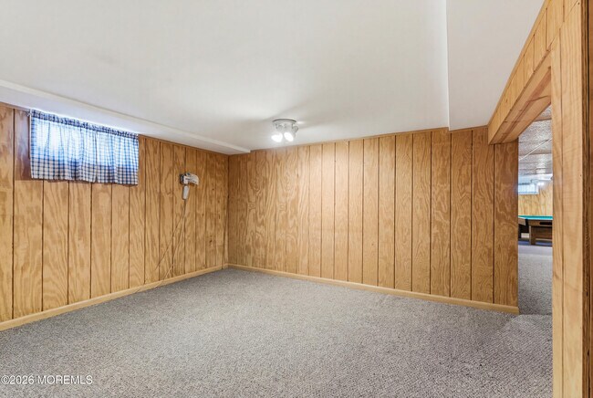 Building Photo - 603 Carol Ave