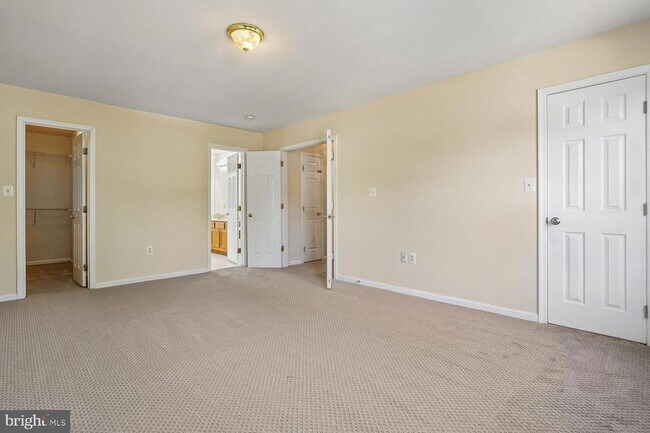 Building Photo - 14677 Cloverdale Rd