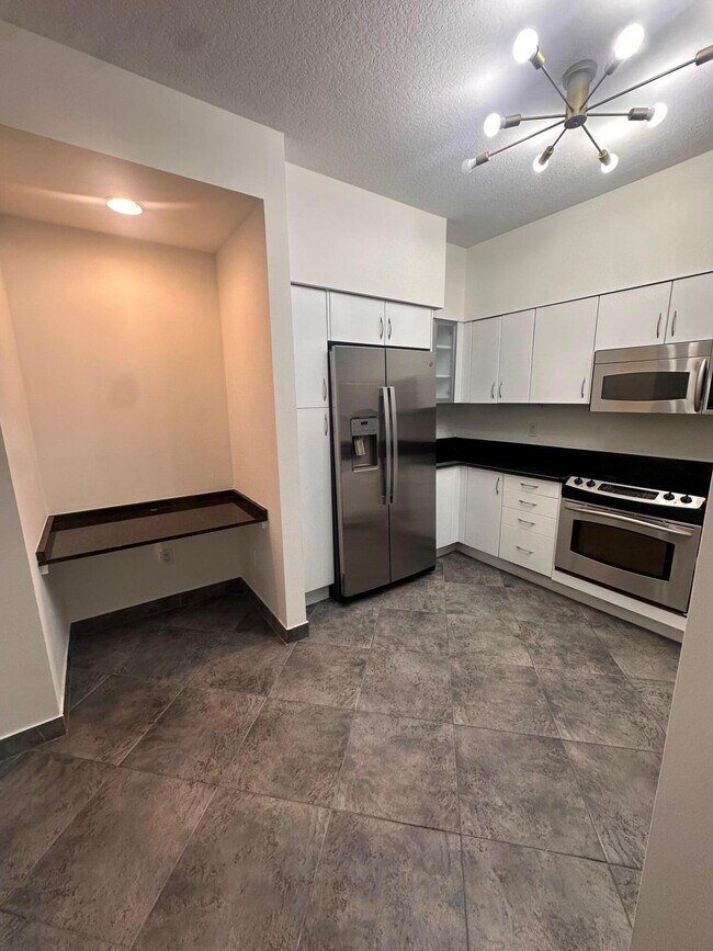 Building Photo - 233 S Federal Hwy