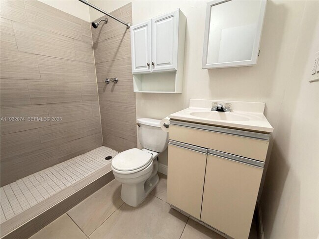 Building Photo - 808 NW 19th St