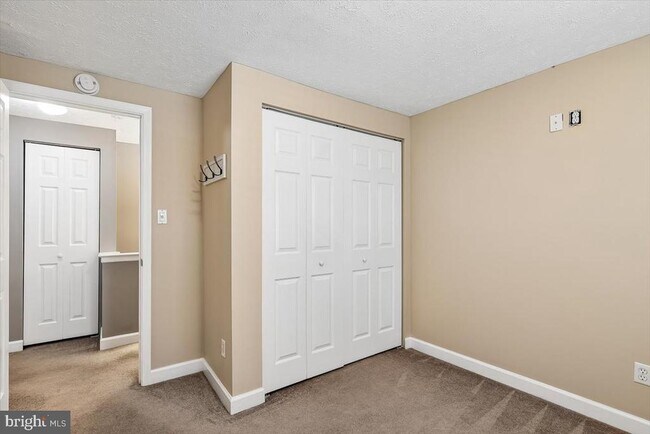 Building Photo - 1594 Lodge Pole Ct