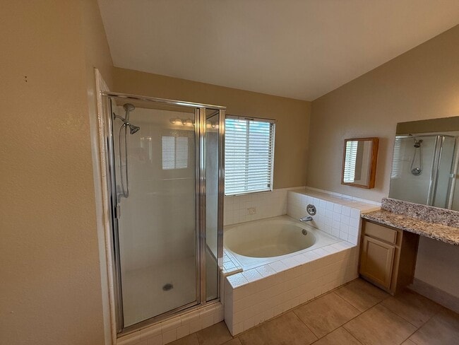 Building Photo - Updated two story home in Sylvan School Di...