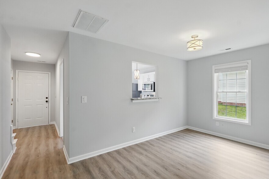 Building Photo - 5408 Gunnette Dr