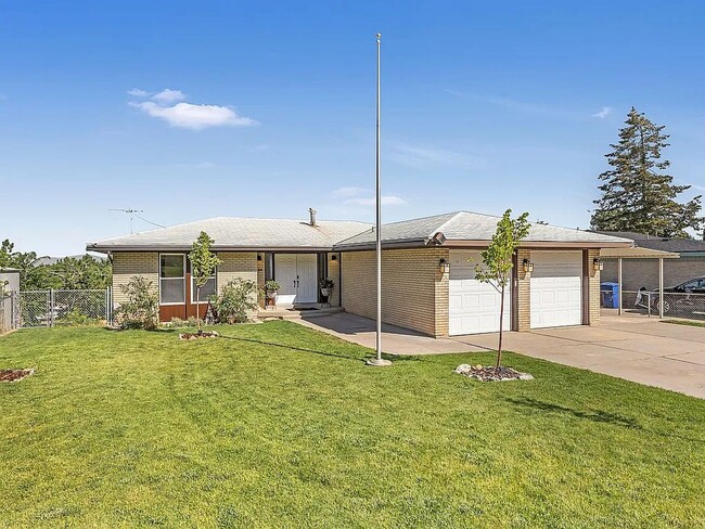 Building Photo - Updated Home in North Salt Lake with Great Views! $500 off first month rent!