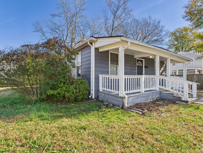 Building Photo - 604 W Vine St