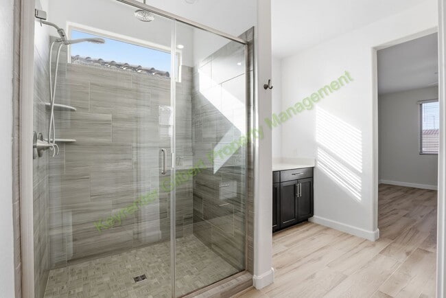 Building Photo - Modern Mesa Living in a Prime East Valley Location