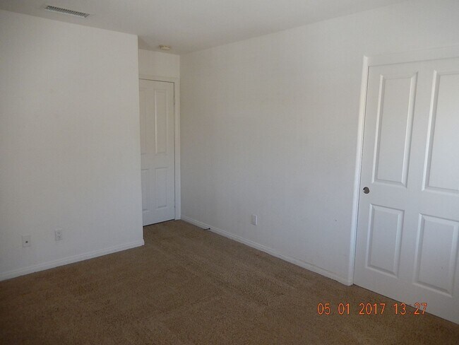 Building Photo - Two story, 2750 Sq Ft home with three car ...